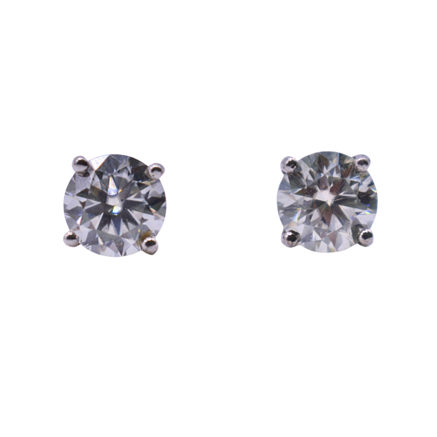 Studs Moissanita Classic 4 CT